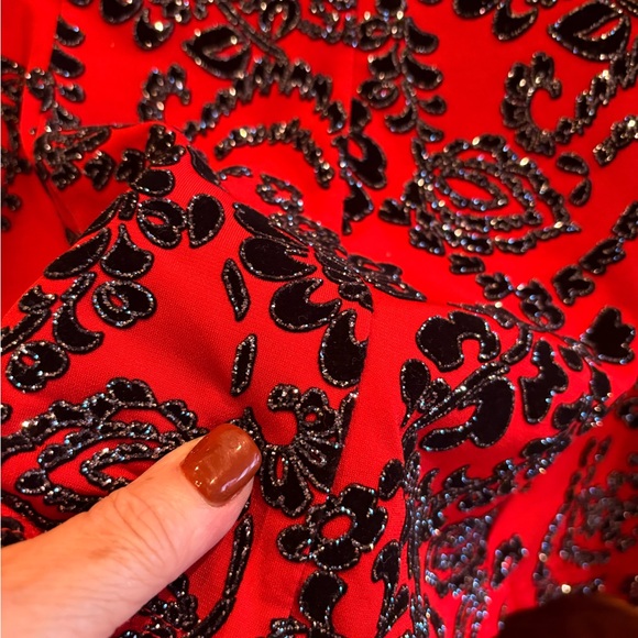 WOW !!! NWT - STUNNING EVENING TOP- OFF THE SHOULDER HOT !!  Stretch  L - Picture 3 of 16